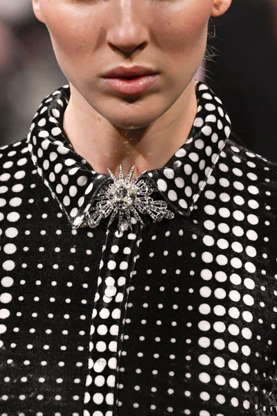 Look 51